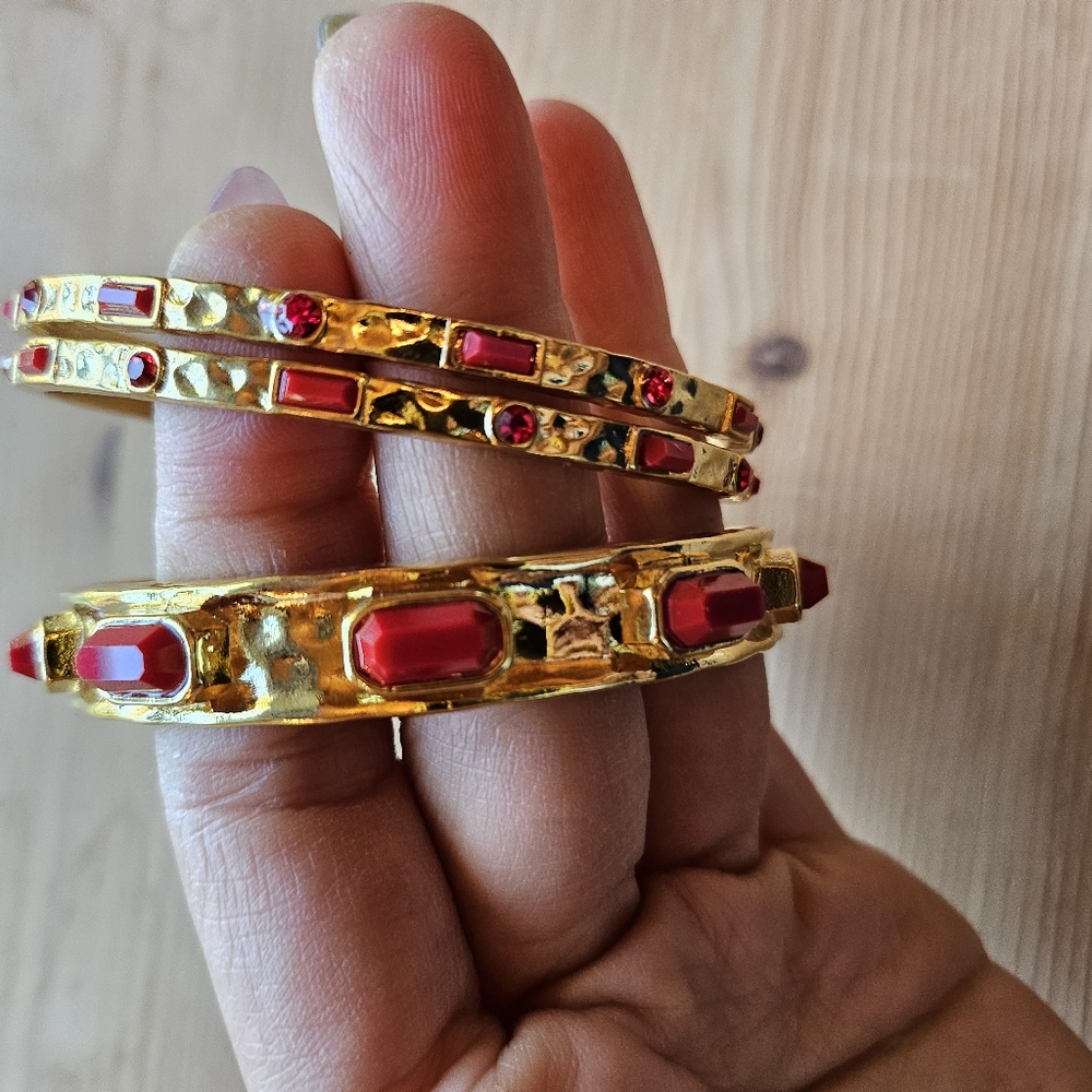 Coral Bangle Set